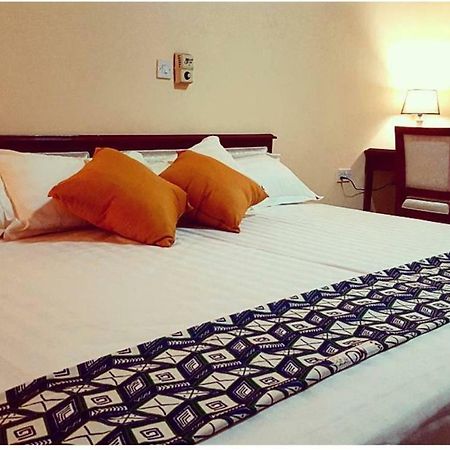 Mikaddo City Inn 쿠마시 외부 사진